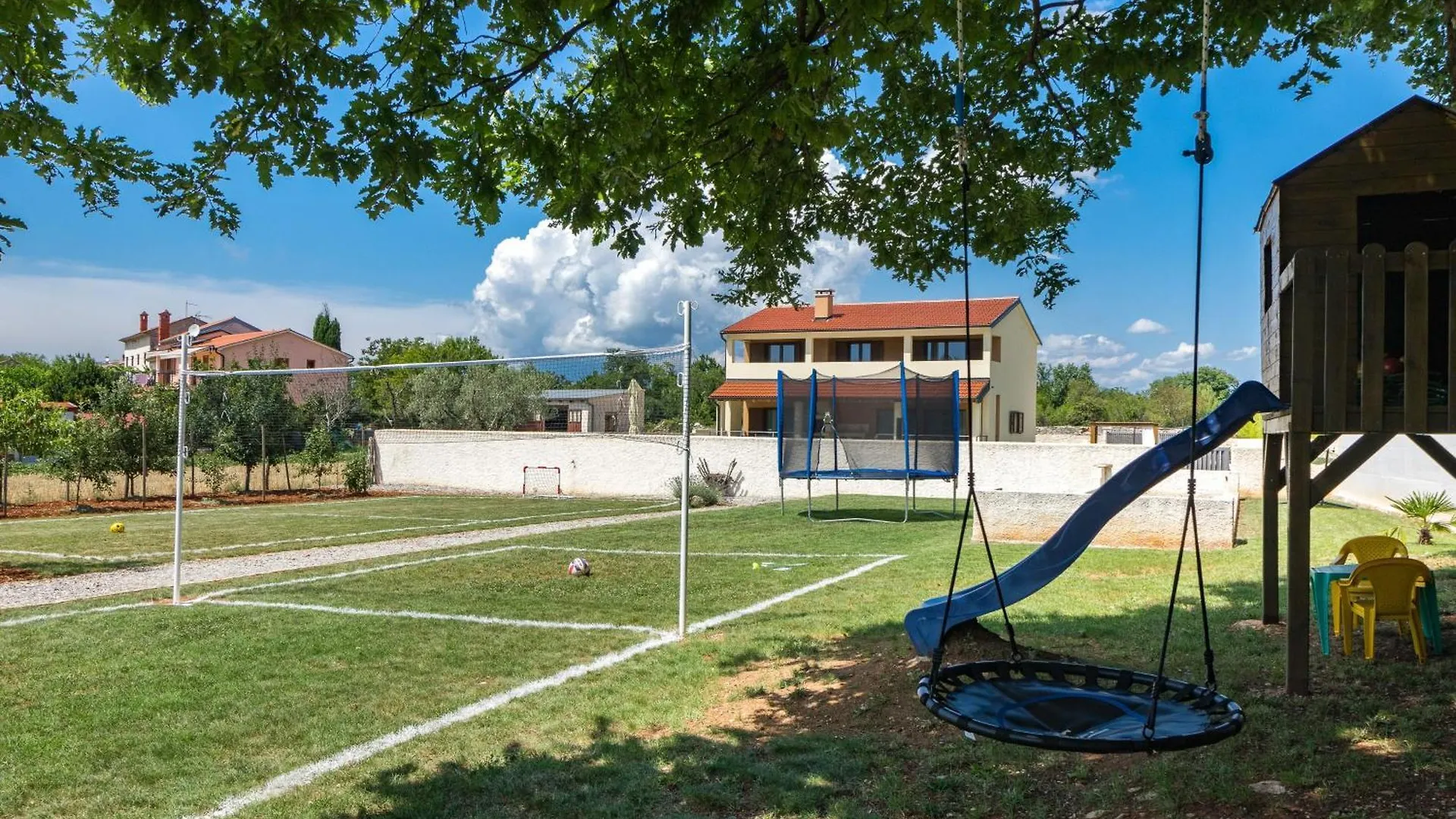 בית נופש Ferienhaus In Jursici Mit Privatem Pool