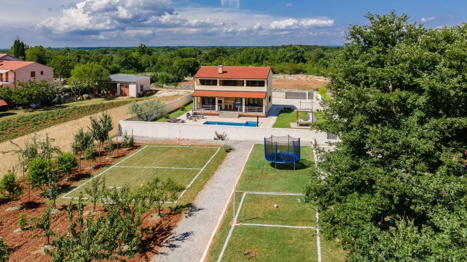 בית נופש Ferienhaus In Jursici Mit Privatem Pool