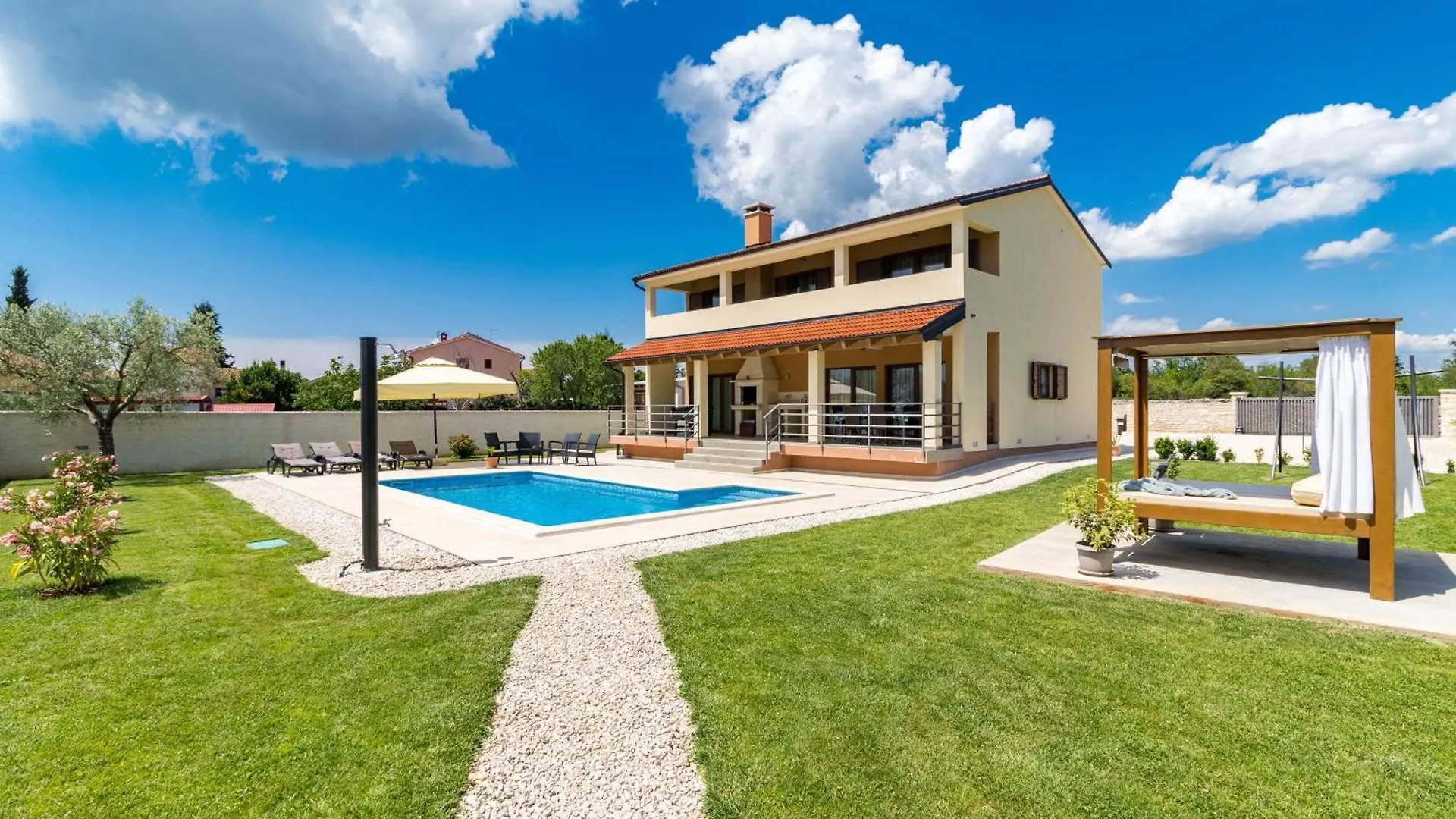 Ferienhaus In Jursici Mit Privatem Pool